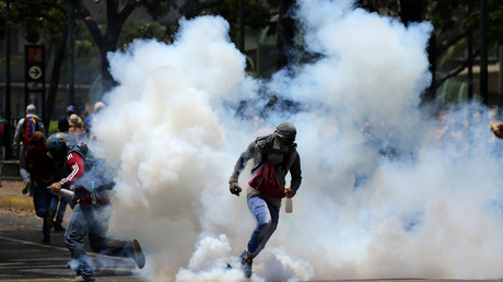 Vénézuéla : une dizaine de blessés dans une manifestation à Caracas (VIDEO)