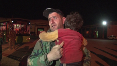 Syrie : les survivants de l’attentat de Rachidine arrivent en lieu sûr à Jibrin (VIDEO)