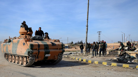 Des rebelles syriens combattant dans le cadre de l'opération militaire turque «Bouclier de l'Euphrate» 