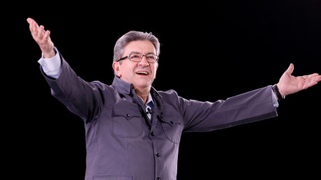 Jean-Luc Mélenchon termine sa campagne avec un «apéro insoumis» en compagnie de Podemos