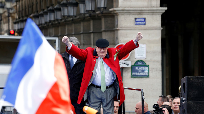 Jean-Marie Le Pen rend hommage à Jeanne d'Arc et vante le nationalisme (VIDEO)