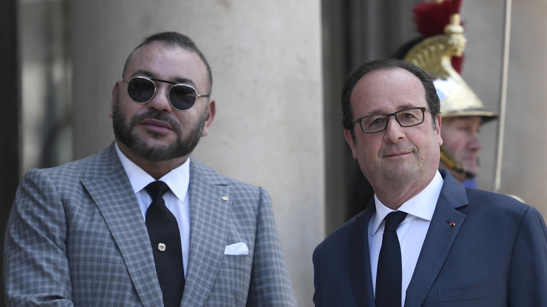 Derniers jours de Hollande : repas dans un café et une balade avec Mohamed VI dans Paris