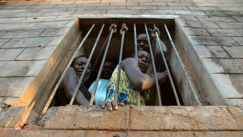 Plusieurs dizaines d'évadés, dont un chef rebelle, après l'attaque de la prison de Kinshasa