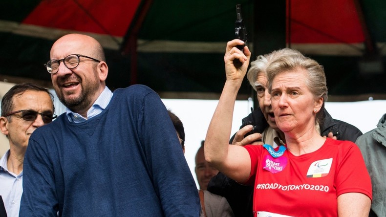 Le Premier ministre belge blessé au tympan après le top départ d'une course à Bruxelles