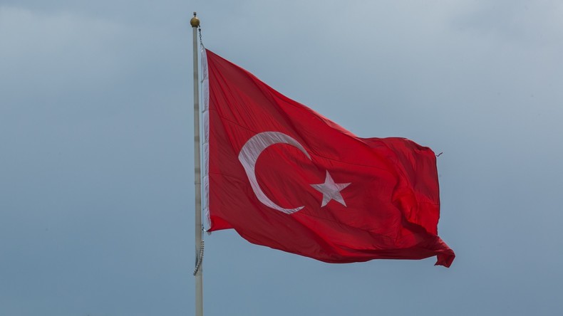 13 soldats tués dans un accident d'hélicoptère en Turquie