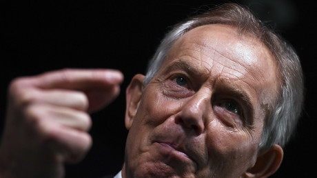 «Je suis de retour» : Tony Blair prêt à «se salir les mains» pour combattre le Brexit