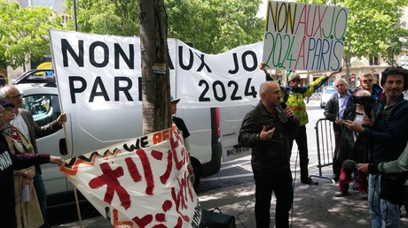 «Non aux JO 2024 à Paris» : des opposants à la candidature de la capitale manifestent à Paris  