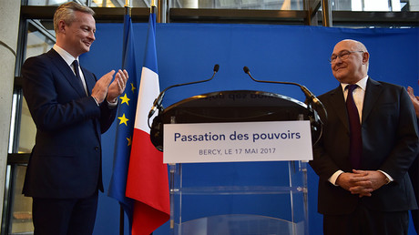 Pour la gauche, c'est clair : le gouvernement d'Emmanuel Macron est bien de droite