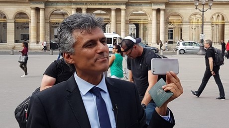 La manifestation en burkini interdite à Cannes, Rachid Nekkaz maintient l'appel à la baignade