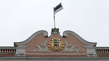 L'Estonie expulse deux diplomates russes pour une raison inconnue provoquant la colère de Moscou