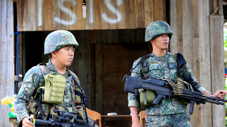 Philippines : des musulmans protègent des chrétiens attaqués par Daesh en fuyant Marawi (VIDEO)