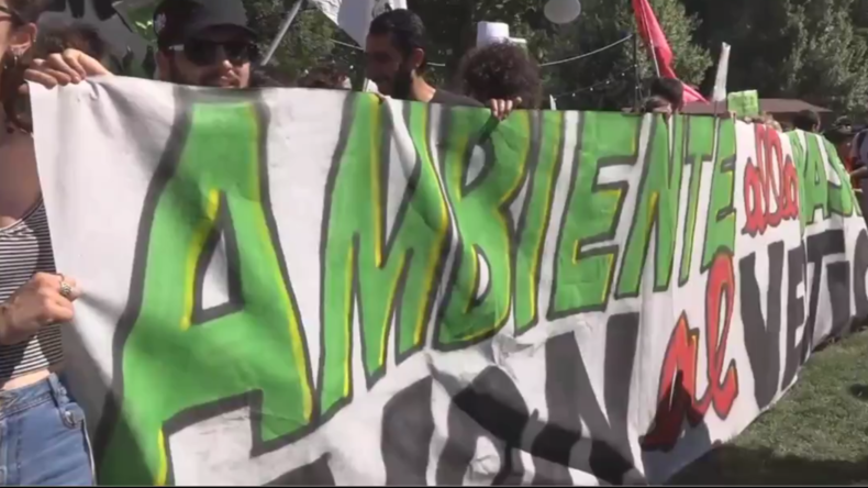 Manifestation contre une rencontre des ministres de l'Environnement des pays du G7 à Bologne