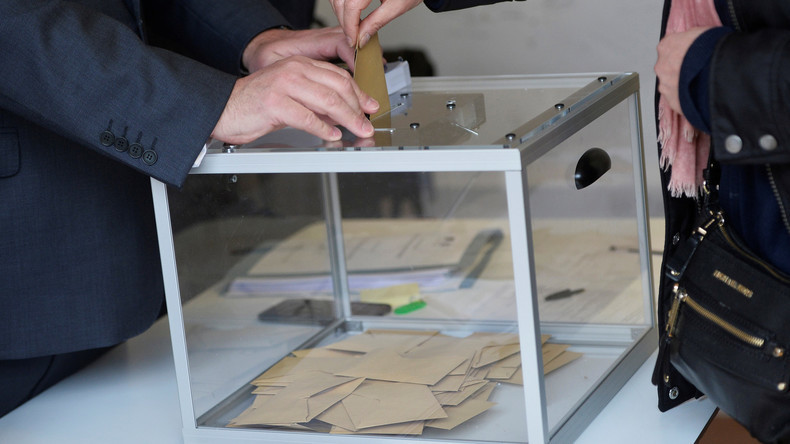 «Pour lui, il faut voter sur internet» : des candidats aux législatives... sans bulletins de vote