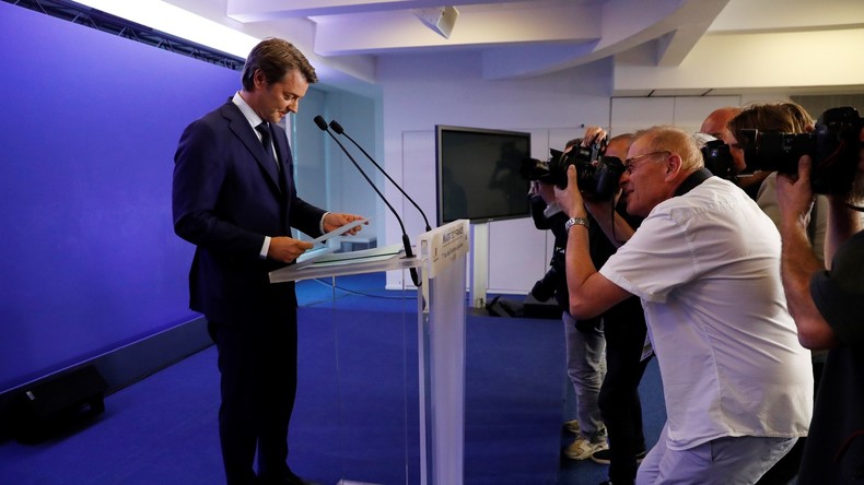 Face au «tsunami En Marche», la refondation de la droite est-elle possible ?