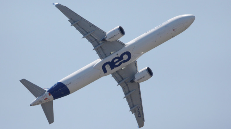 Duel aéronautique entre Boeing et Airbus dans le ciel de Bourget (VIDEO)