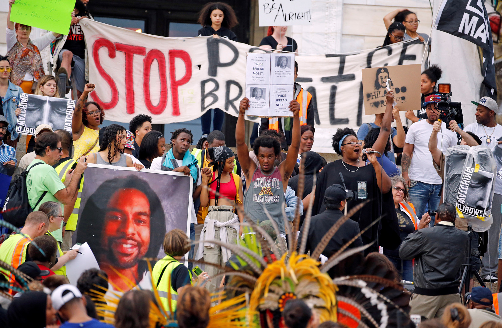 Etats-Unis : 18 manifestants arrêtés après l'acquittement d'un policier qui avait abattu un Noir