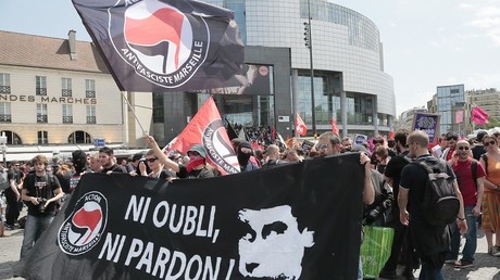 Manifestation pour les quatre ans de la mort du militant antifasciste Clément Méric à Paris (IMAGES)