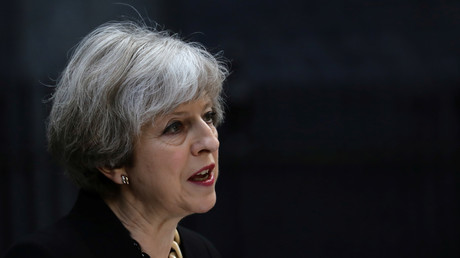 Après l'attentat de Londres, Theresa May veut une régulation internationale d'internet