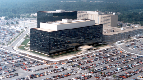 Le FBI arrête une femme ayant transmis à un média des documents secrets de la NSA 
