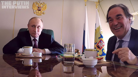 Oliver Stone à propos de Poutine : «J'admire sa discipline, son humilité, son dévouement au travail»