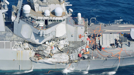 Collision entre un destroyer américain et un navire philippin : sept Américains portés disparus 