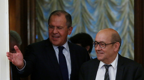 Le chef de la diplomatie russe Sergeï Lavrov et son homologue français Jean-Yves Le Drian à Moscou, le 20 juin