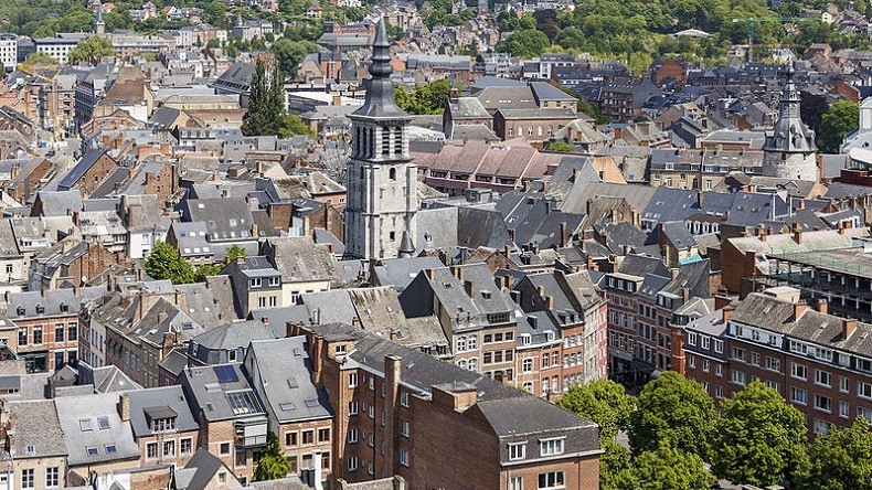 Belgique : une bagarre éclate entre forains et militants vegan à la fête de Namur