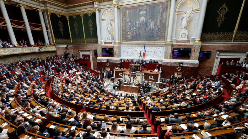 L'Assemblée décide d'interdire la rémunération de collaborateurs parlementaires par des lobbies