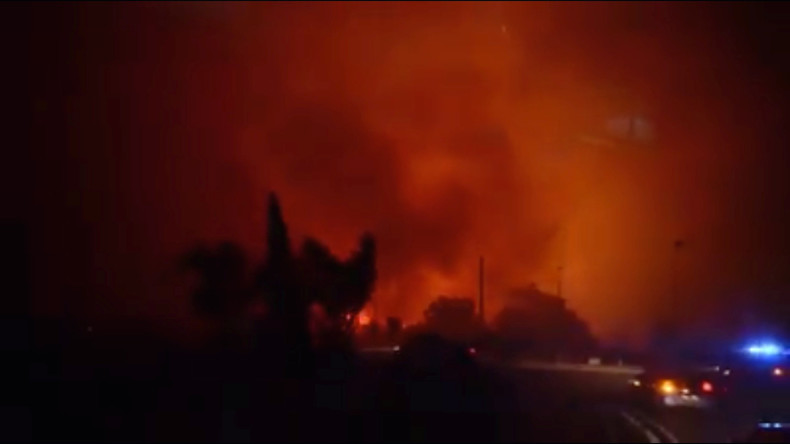 Les incendies se poursuivent en Haute-Corse, plusieurs pompiers intoxiqués (VIDEOS)