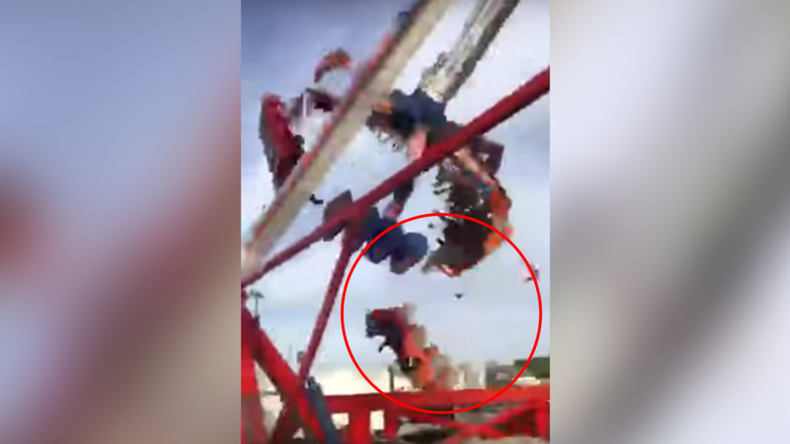 En Ohio un élément de manège se détache : un mort et 7 blessés (VIDEO CHOC)