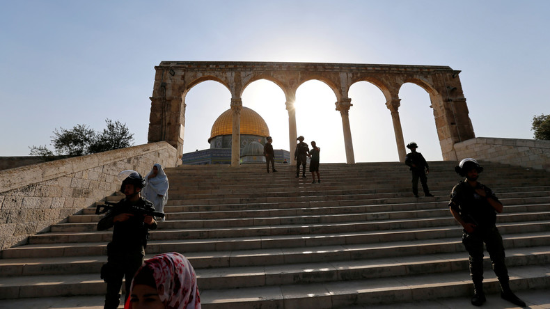 Après les affrontements, les musulmans à l'esplanade des Mosquées pour la prière du vendredi (VIDEO)