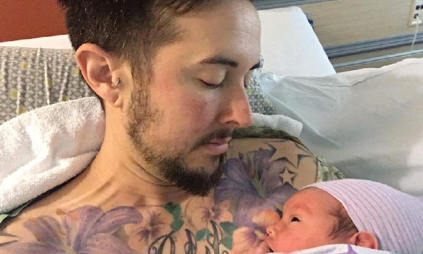 Un couple transgenre donne naissance à un enfant, une première en