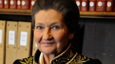 Emmanuel Macron s'exprime aux Invalides pour les obsèques nationales de Simone Veil