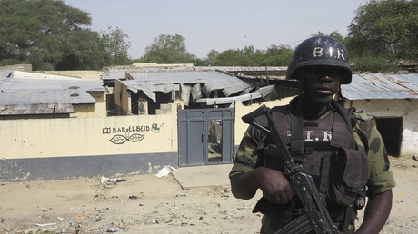 Cameroun : un navire de l'armée chavire en mer, des dizaines de militaires disparaissent