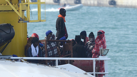 Migrants débarqués en Sicile en mars 2017, photo ©Giovanni ISOLINO / AFP