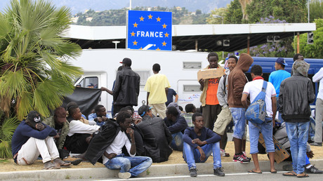 Une association proche de Cédric Herrou achemine 130 migrants dans le centre-ville de Nice