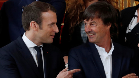 Sondage : en baisse, Emmanuel Macron moins populaire que Nicolas Hulot