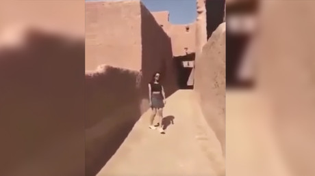 Chasse à la minijupe en Arabie saoudite : la femme qui portait des vêtements «indécents» arrêtée