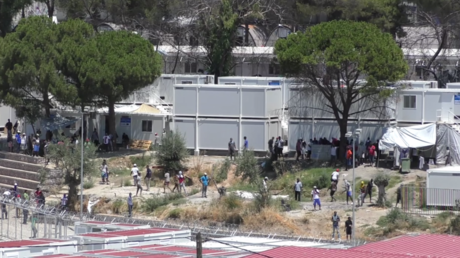 Des migrants sur l'île de Lesbos