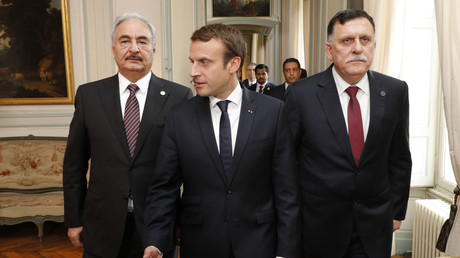 A Paris, les rivaux libyens al-Sarraj et Haftar s'accordent sur un processus électoral l'an prochain