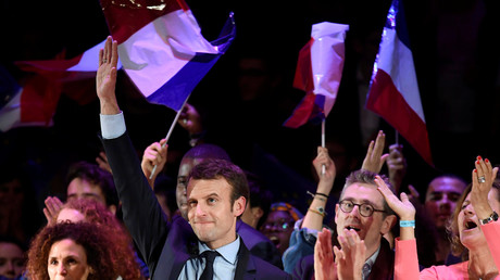 Ils avaient voté Macron à 93% : les Français de l'étranger grandes victimes des coupes budgétaires ?