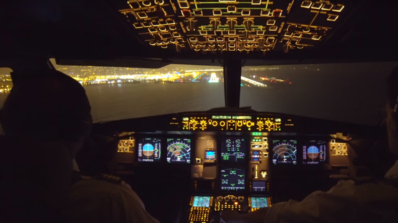 Quatre millions de vues : la vidéo de l'atterrissage de nuit d'un avion à Nice connaît un succès fou