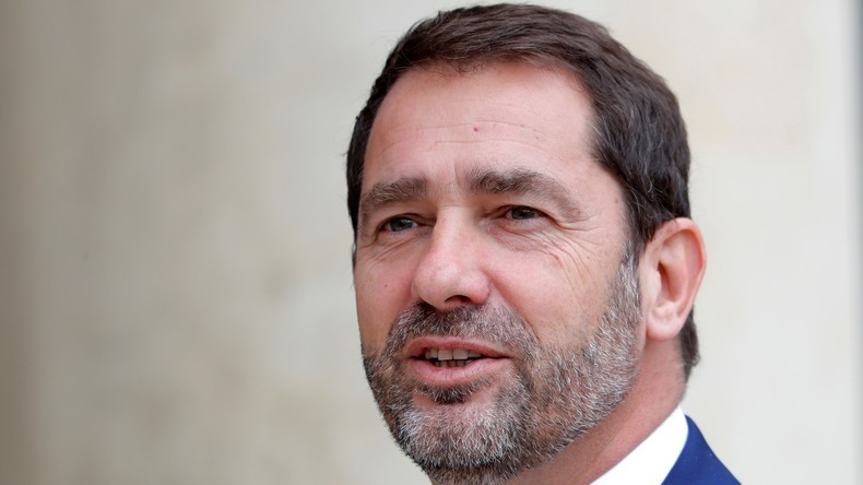 Christophe Castaner assume-t-il vraiment ses propos sur la lutte antiterroriste ?