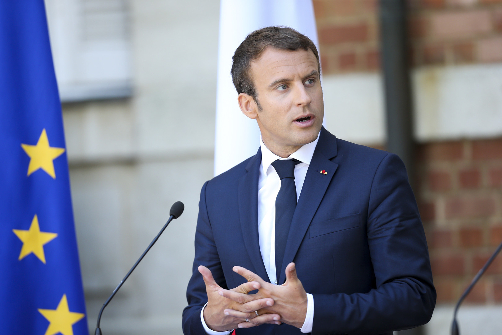 63 Des Français Nont Pas Confiance En Macron Pour Réformer Le Code Du Travail — Rt En Français