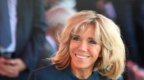 Une pétition contre le statut de première dame de Brigitte Macron frôle les 150 000 signatures