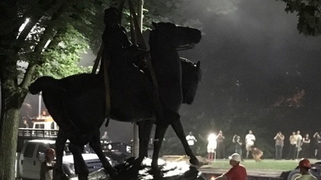 La statue du général Lee retirée à Baltimore 