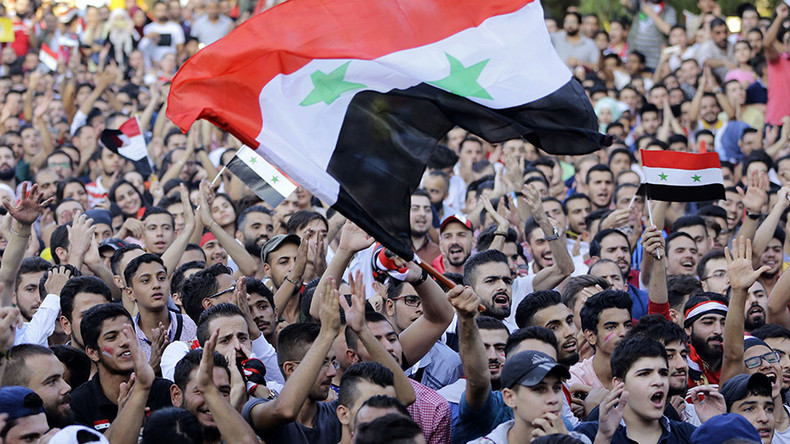 Joie à Damas après l'espoir de qualification de la Syrie pour la coupe du monde 2018 en Russie 