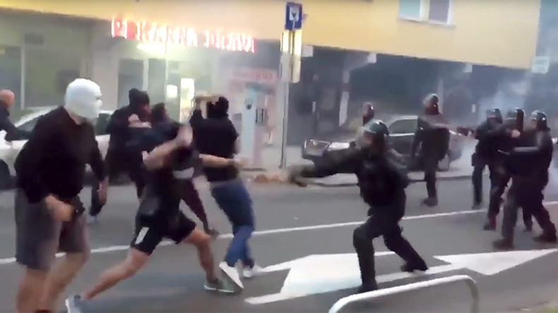 Des hooligans slovènes affrontent la police avant un match de Ligue des champions (VIDEO)
