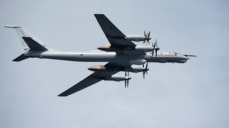 Les bombardiers russes frappent les positions de Daesh et al-Nosra à Idleb et Deir ez-Zor (VIDEO)