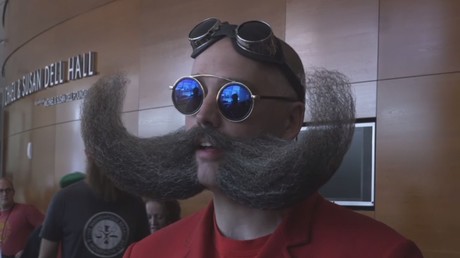 Malgré le déluge, le championnat du monde de barbes et de moustaches se déroule à Austin 